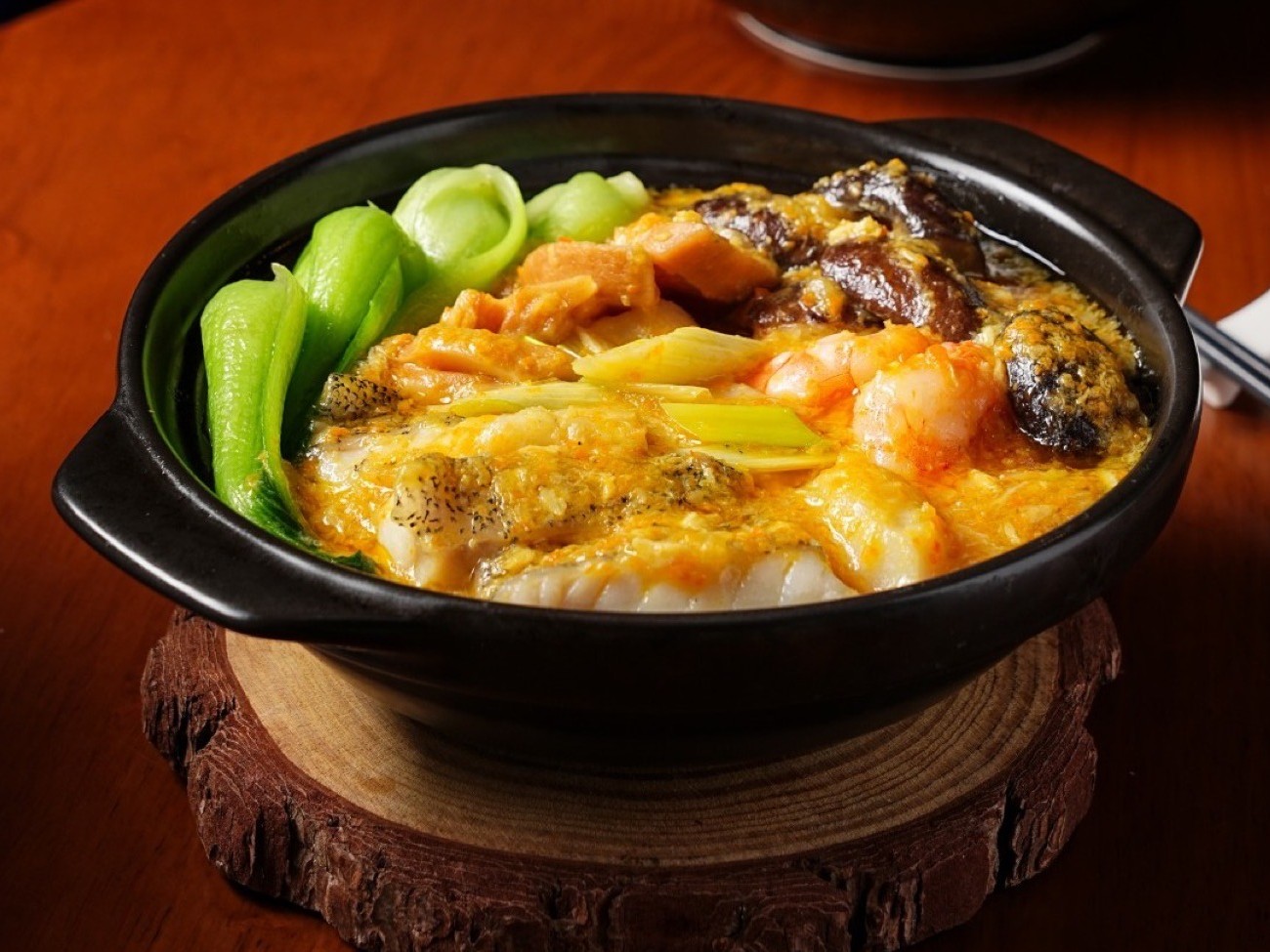 招牌料理:蟹粉海皇豆腐煲